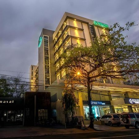 Sequoia Hotel Quezon City Buitenkant foto