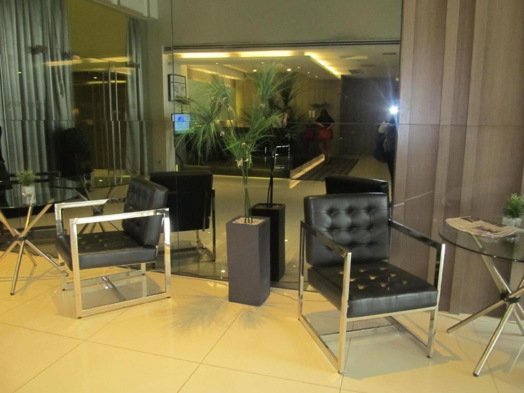 Sequoia Hotel Quezon City Buitenkant foto