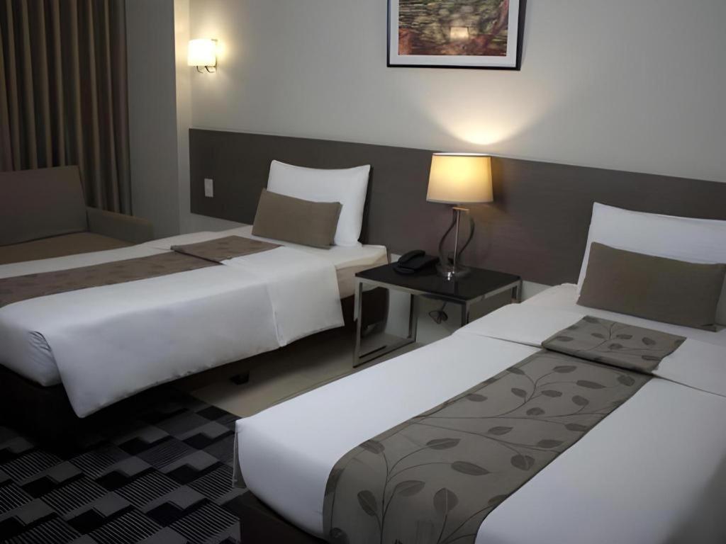 Sequoia Hotel Quezon City Buitenkant foto