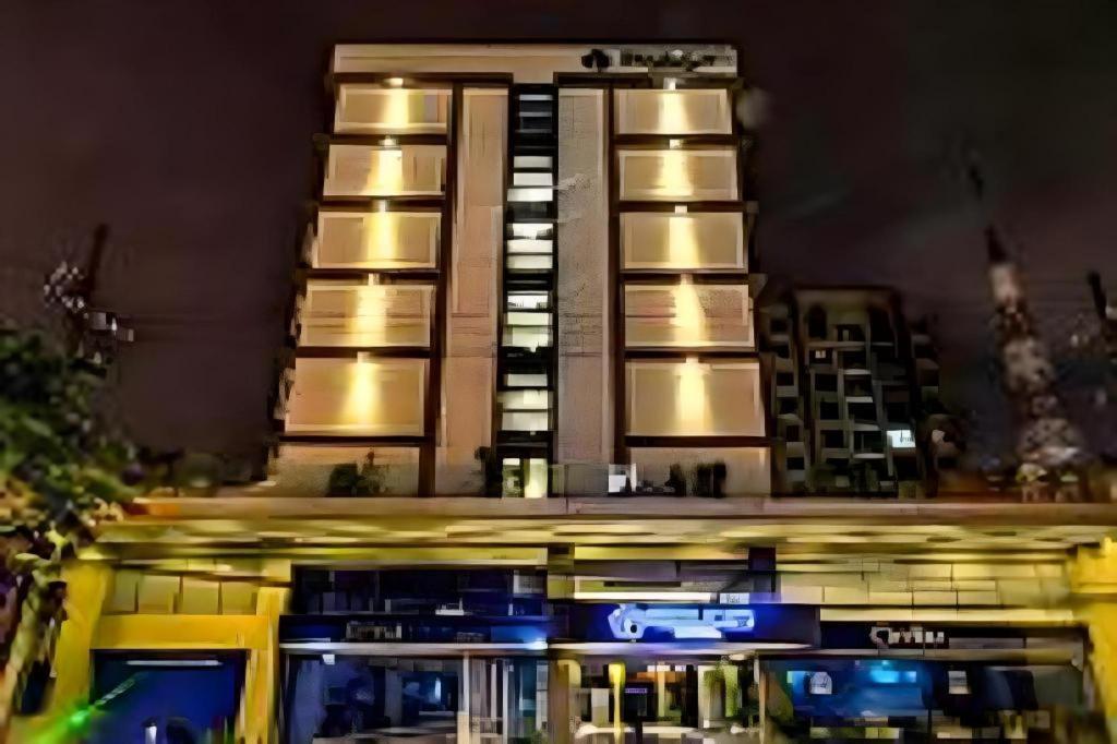 Sequoia Hotel Quezon City Buitenkant foto