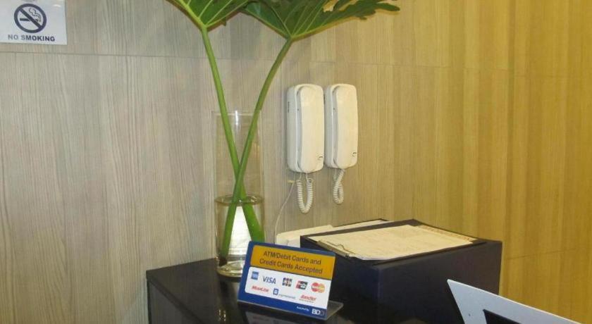 Sequoia Hotel Quezon City Buitenkant foto