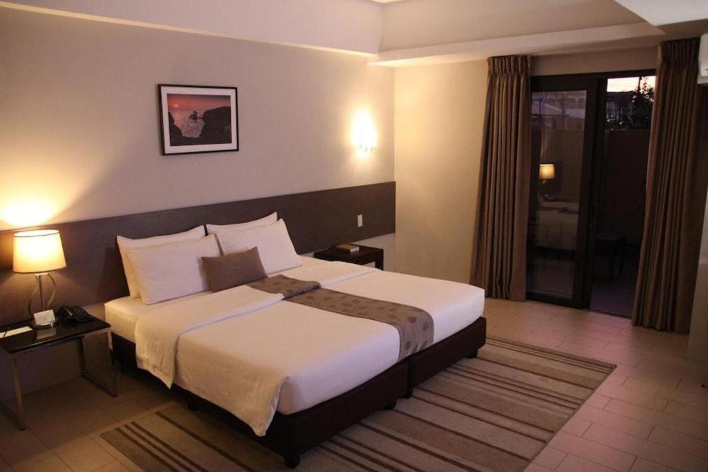 Sequoia Hotel Quezon City Buitenkant foto